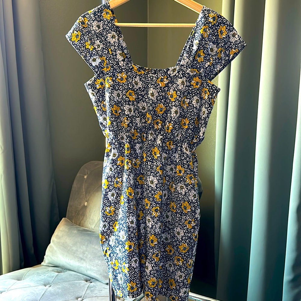 REKO HANDMADE IN LONDON FLORAL SILK DRESS